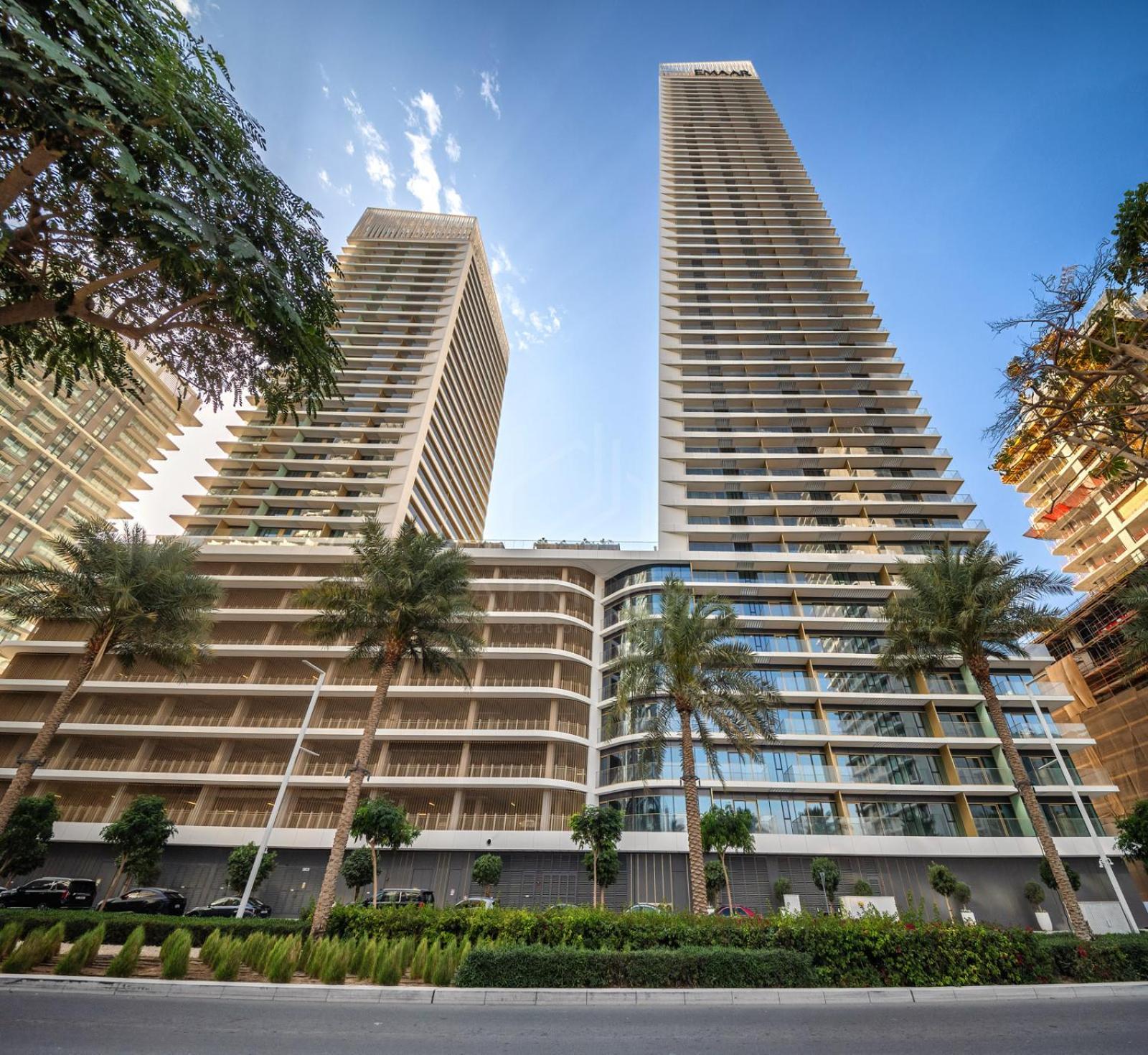 Gorgeous 1bd With Access In Grand Bleu Dubai