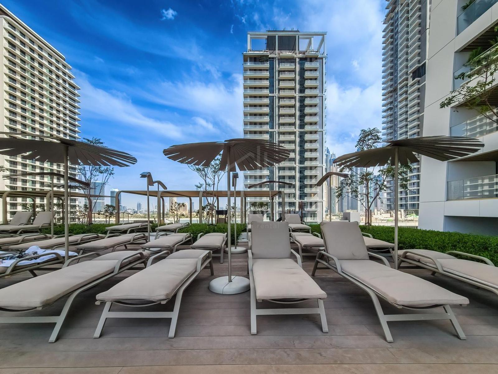 Gorgeous 1bd With Access In Grand Bleu * Dubai