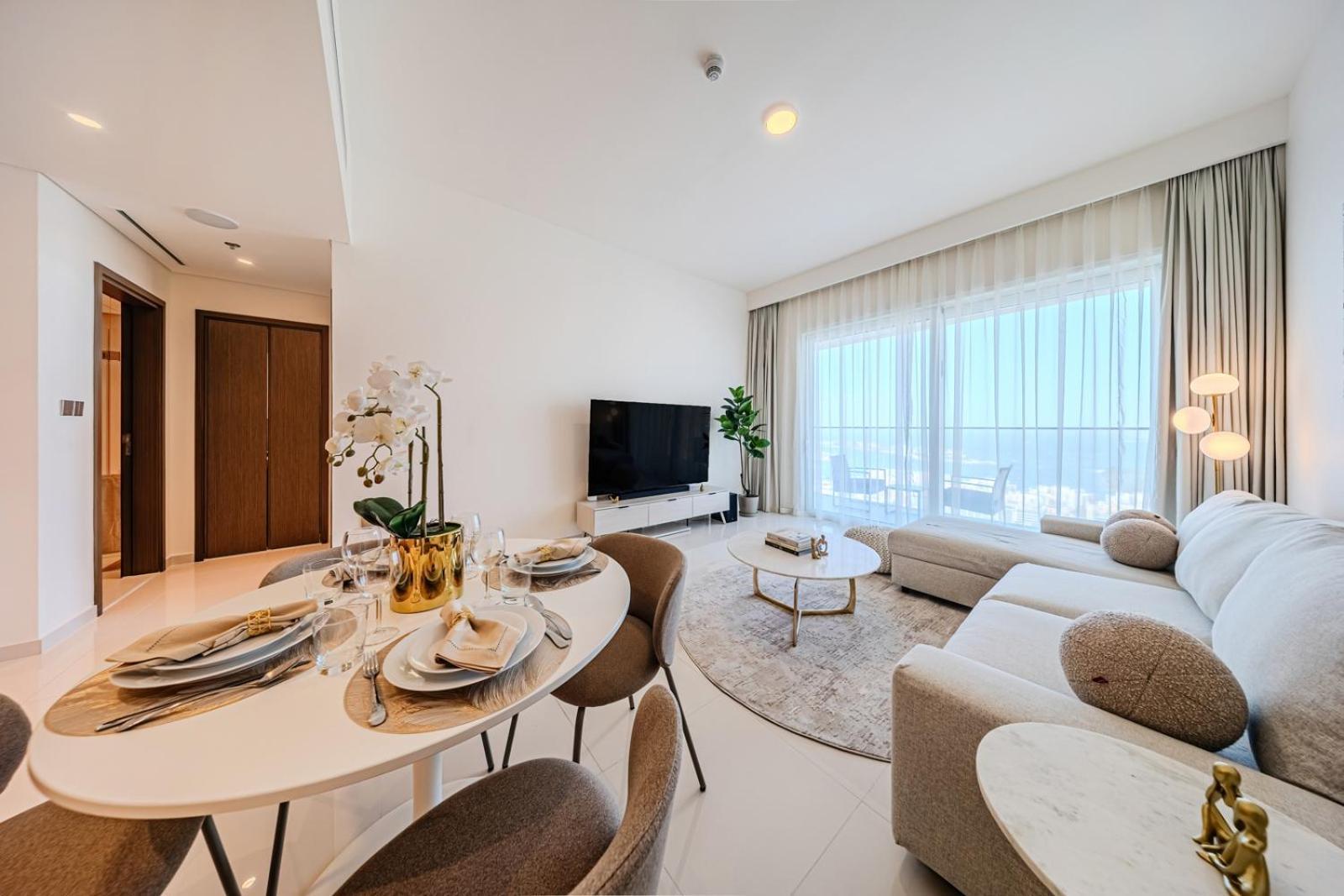 Apartment Gorgeous 1bd With Access In Grand Bleu Dubai