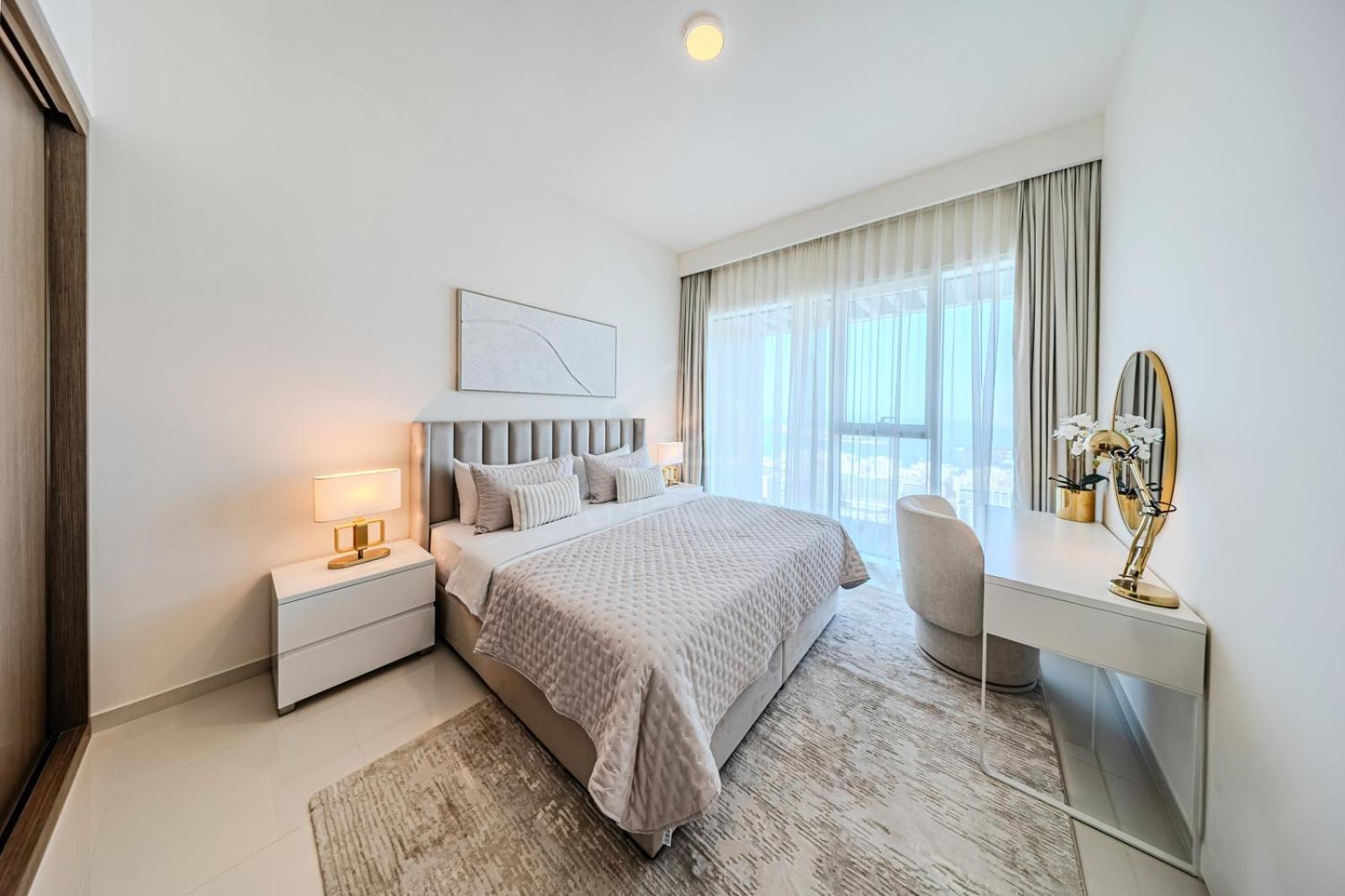 Gorgeous 1bd With Access In Grand Bleu Apartment Dubai