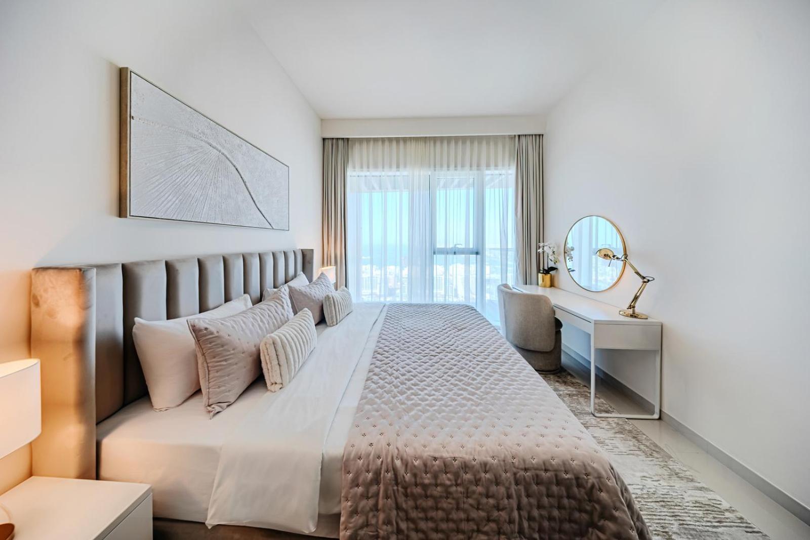 Apartment Gorgeous 1bd With Access In Grand Bleu Dubai