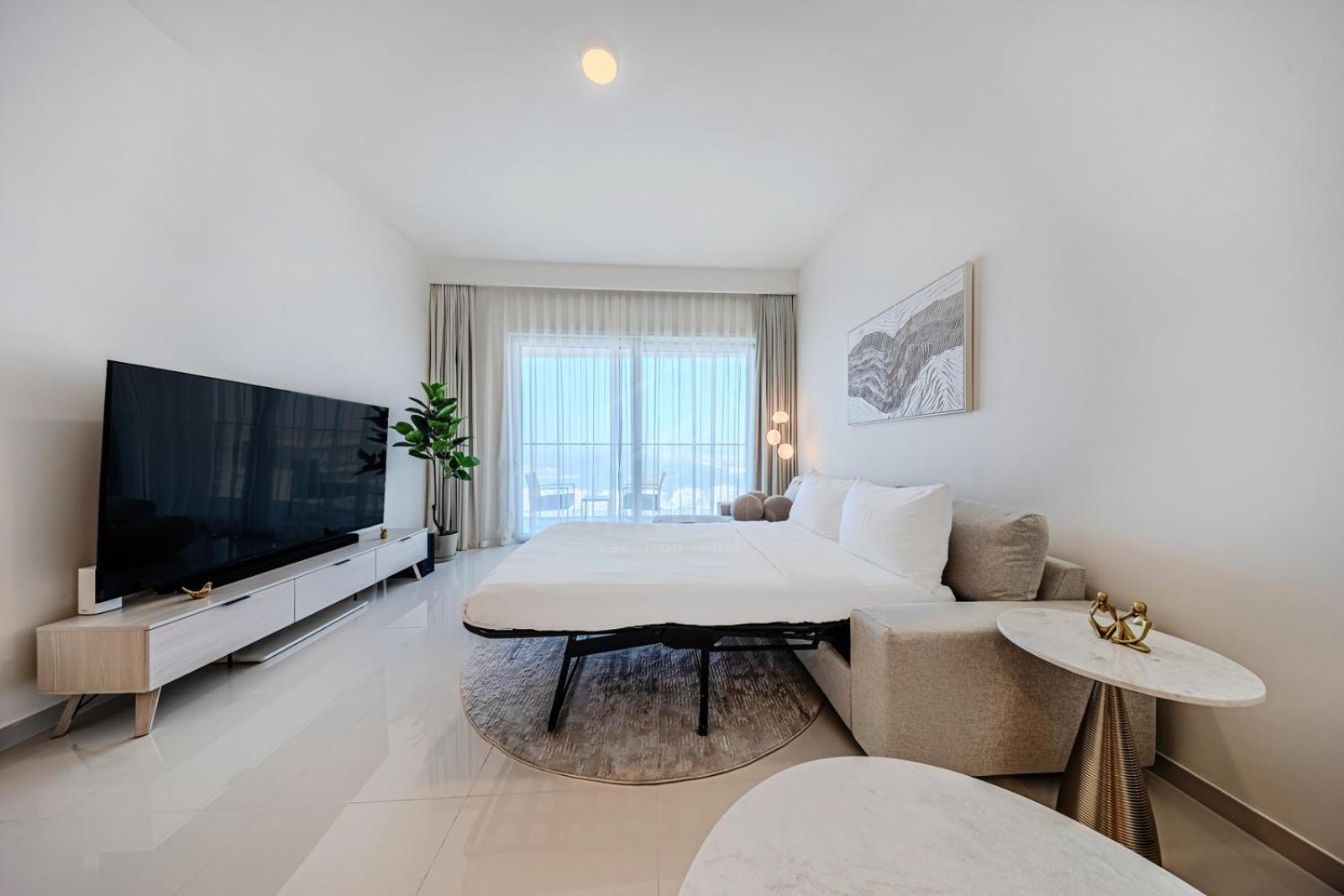 Gorgeous 1bd With Access In Grand Bleu