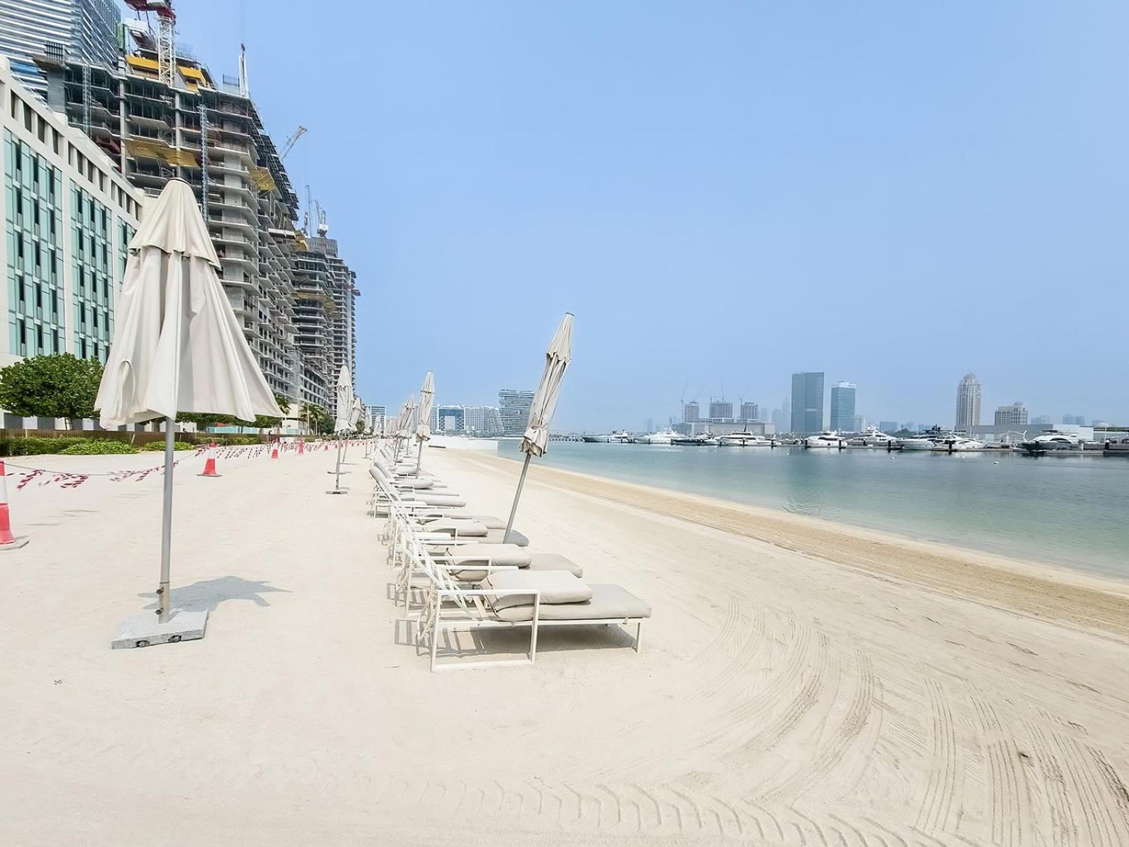 Gorgeous 1bd With Access In Grand Bleu